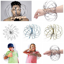 **RAGE 2018** Magic Rings / Flow Rings - Anillo M&aacute;gico 3D Cin&eacute;tico - MULTICOLOR | EN TARJETA (10 uds.)